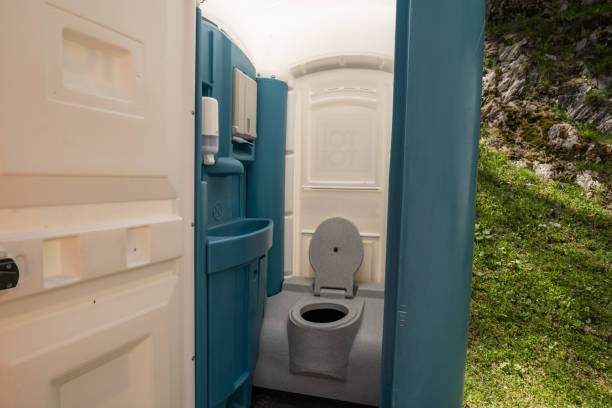 Best Standard Portable Toilet Rental  in Clinton, NC